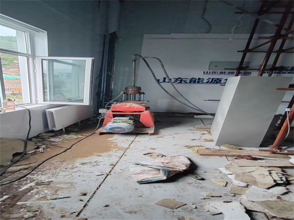 寻乌地基基础下沉墙体裂缝加固注浆顶升施工